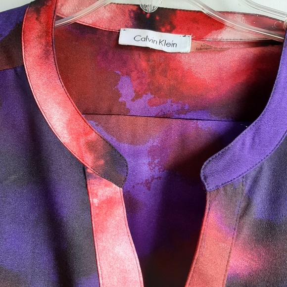 Top - Picture 2 of 3